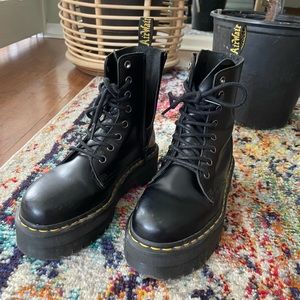 Dr. Martens Jadon boot